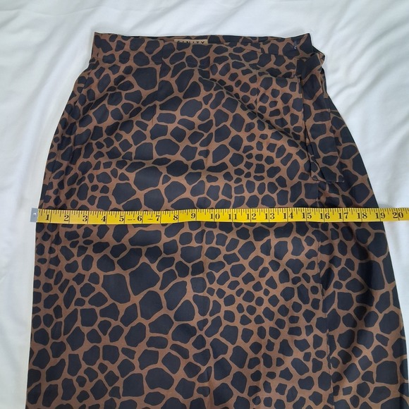 Finity Naturals Womens Animal Print Silk Wrap Skirt Sz 6  Elevated Resortwear - Picture 5 of 11